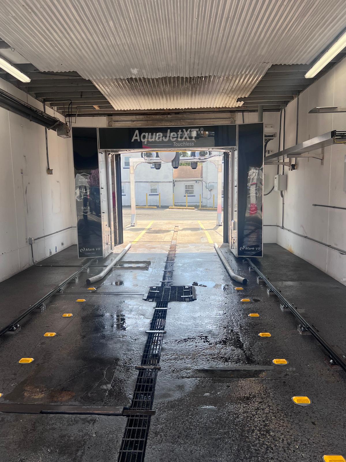 Aqua Jet Interior